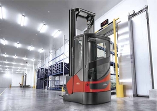 Reachtrucks Linde R14X triplex