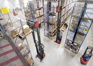 Reachtrucks Linde R17X triplex