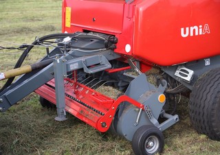 Ronde-balenpersen Unia DF 1.8 V 