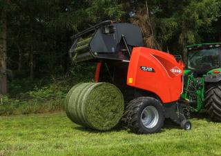 Ronde-balenpersen Kuhn FB 3135