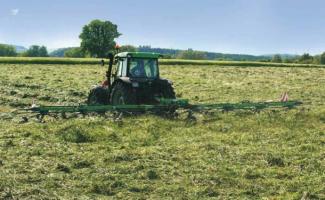 Rotatieschudders DEUTZ-FAHR CoM 8331