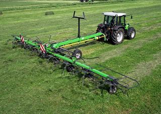 Rotatieschudders DEUTZ-FAHR CoM 6822