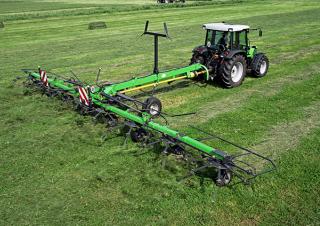 Rotatieschudders DEUTZ-FAHR CoM 8022