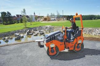 Walsen Walsen met rubberwielen Hamm HD 14 TT