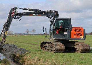Rupsgraafmachines Atlas 160 LC