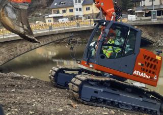 Rupsgraafmachines Atlas 185 LC-SR