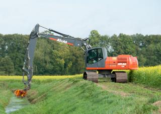 Rupsgraafmachines Atlas 240 LC
