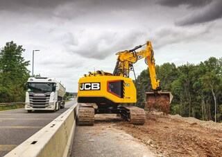 Rupsgraafmachines JCB 245XR