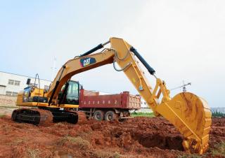 Rupsgraafmachines Caterpillar 320D2 GC (Tier 3)