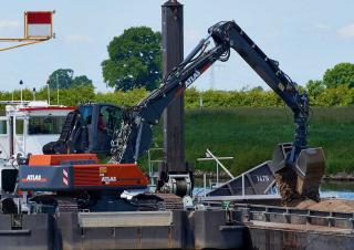 Rupsgraafmachines Atlas 340 LC