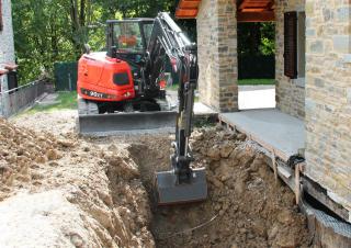Rupsgraafmachines Eurocomach 90 ZT