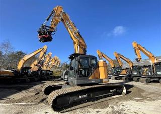 Rupsgraafmachines Case CX245D SR