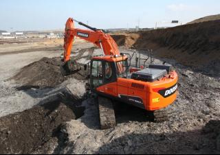Rupsgraafmachines Doosan DX180LC-5