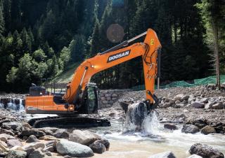 Rupsgraafmachines Doosan DX210-7