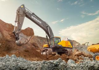 Rupsgraafmachines Volvo EC750E