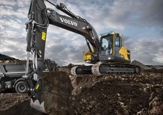 Rupsgraafmachines Volvo EC220ENL