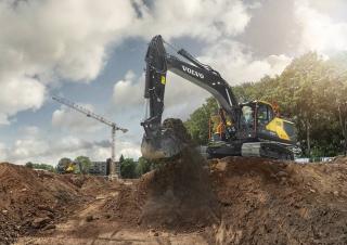 Rupsgraafmachines Volvo EC250ERL