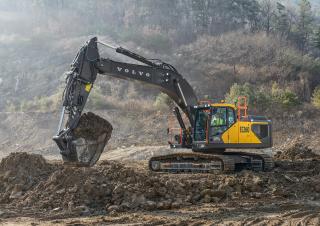Rupsgraafmachines Volvo EC260F LR