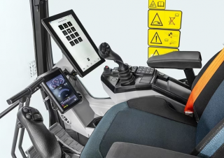 Rupsgraafmachines Volvo EC260F LR