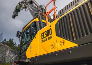 Rupsgraafmachines Volvo EC300 Straight Boom L