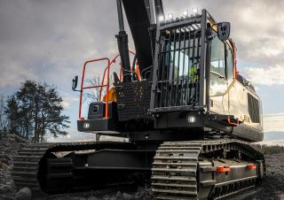 Rupsgraafmachines Volvo EC300 Straight Boom NL