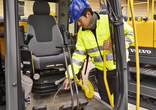 Rupsgraafmachines Volvo EC300EL