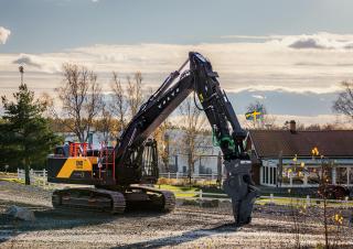 Rupsgraafmachines Volvo EC400 Straight Boom NL