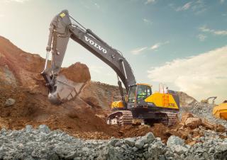 Rupsgraafmachines Volvo EC750E