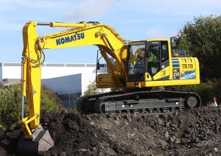 Rupsgraafmachines Komatsu HB215LC-3