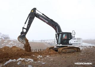 Rupsgraafmachines Hidromek HMK 230 LC