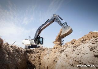 Rupsgraafmachines Hidromek HMK 300 LC PLUS