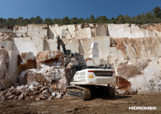 Rupsgraafmachines Hidromek HMK 390 NLC