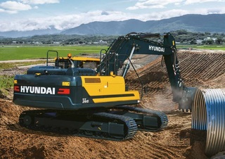 Rupsgraafmachines Hyundai HX260AL