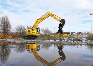 Rupsgraafmachines Komatsu PC228USLC-11E0
