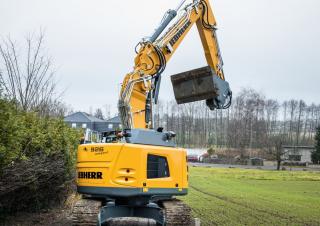 Rupsgraafmachines Liebherr R 926 Compact Litronic