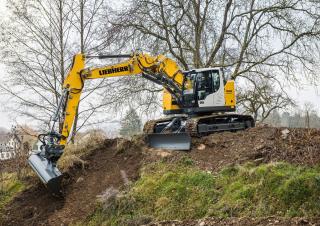 Rupsgraafmachines Liebherr R 926 Compact Litronic 