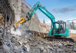Rupsgraafmachines Kobelco SK 140 SRLC 3