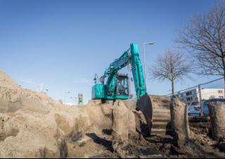 Rupsgraafmachines Kobelco SK 140 SRLC 5