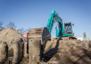 Rupsgraafmachines Kobelco SK 140 SRLC 5