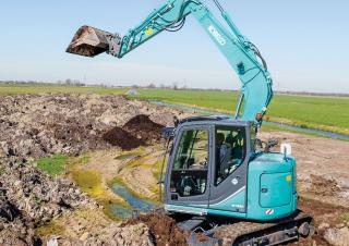 Rupsgraafmachines Kobelco SK 75 SR 3