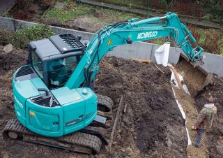 Rupsgraafmachines Kobelco SK 75 SR 3