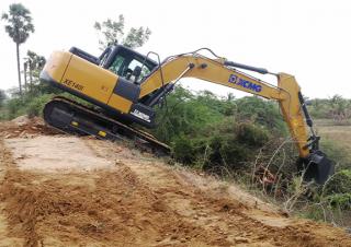 Rupsgraafmachines XCMG XE140I