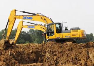 Rupsgraafmachines XCMG XE215D 