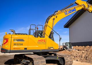 Rupsgraafmachines XCMG XE225U