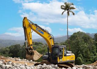 Rupsgraafmachines XCMG XE230CLC
