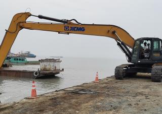 Rupsgraafmachines XCMG XE370DLL