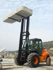 Ruwterrein-heftrucks Ausa C 400 H  X4