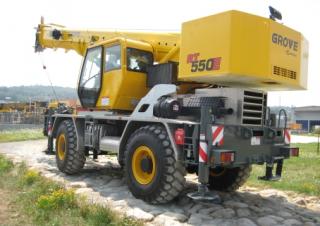 Ruwterrein-kranen Grove RT550E