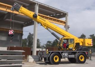 Ruwterrein-kranen Grove RT550E