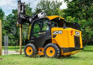 Schrankladers JCB 205